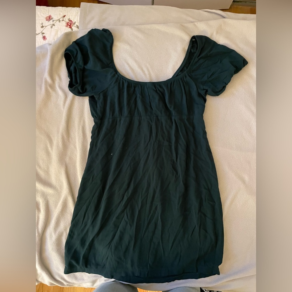 Evergreen Dress - Picture 3 of 3